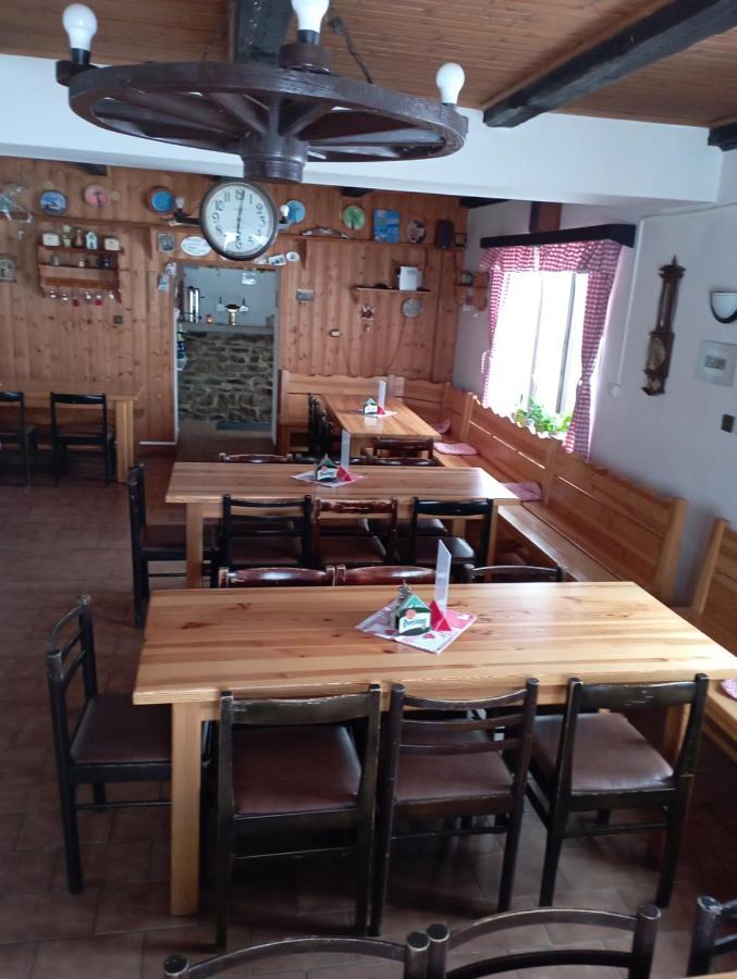 Penzion Hraničář Loucná pod Klínovcem Exterior foto