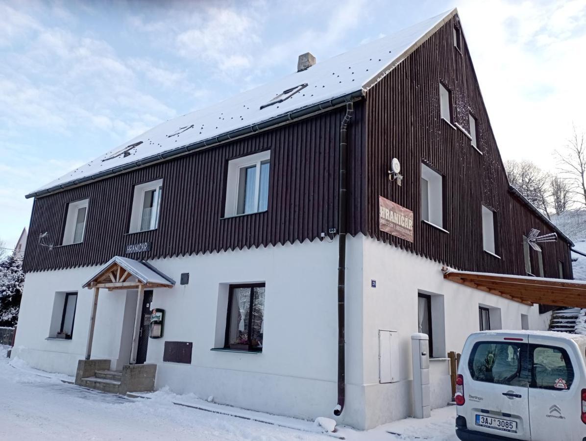Penzion Hraničář Loucná pod Klínovcem Exterior foto