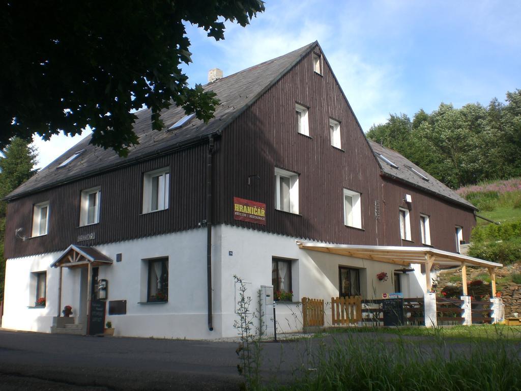 Penzion Hraničář Loucná pod Klínovcem Exterior foto